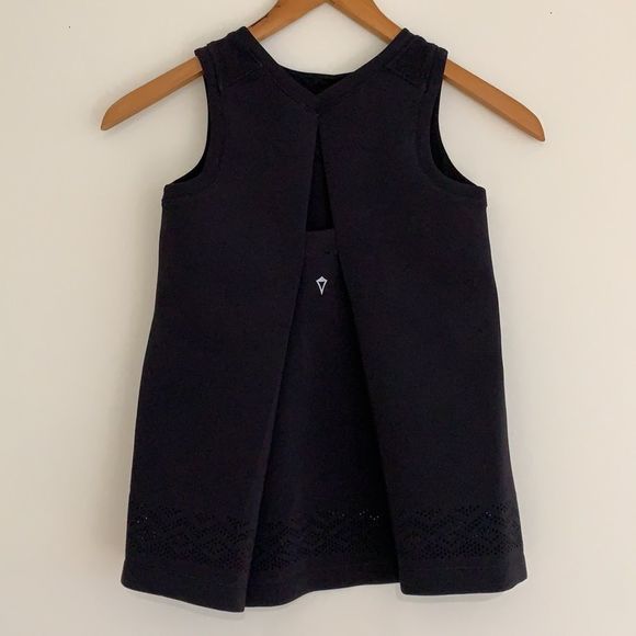 Sold !! (by lululemon) Tunic Tank Spacer Lasercut with Pockets, Black Sz8 - Picture 2 of 10